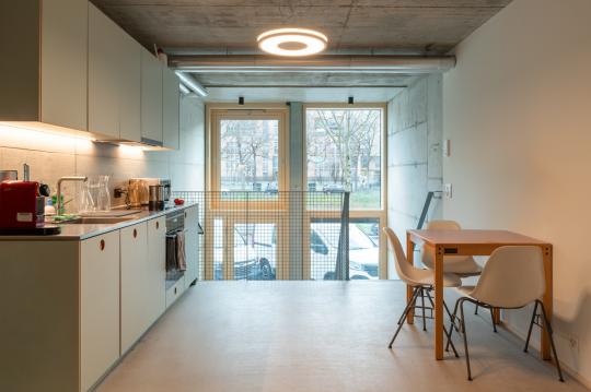 Teek&uuml;che werk- und freiRaum tonRaum